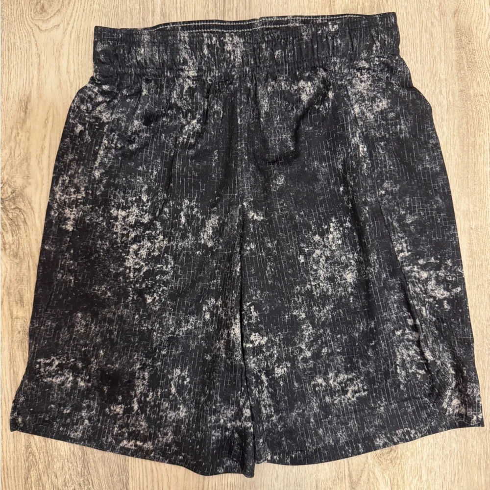 Old Navy Active Boys Black and Gray Go Dry Shorts